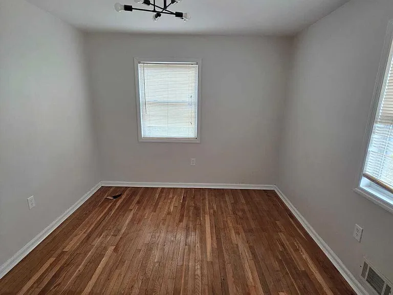 14 Nathan Ave — Photo 9