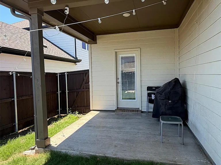 208 Flowers Ave — Photo 21