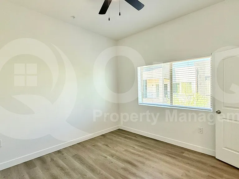 9160 N 67th Ave #224 — Photo 9