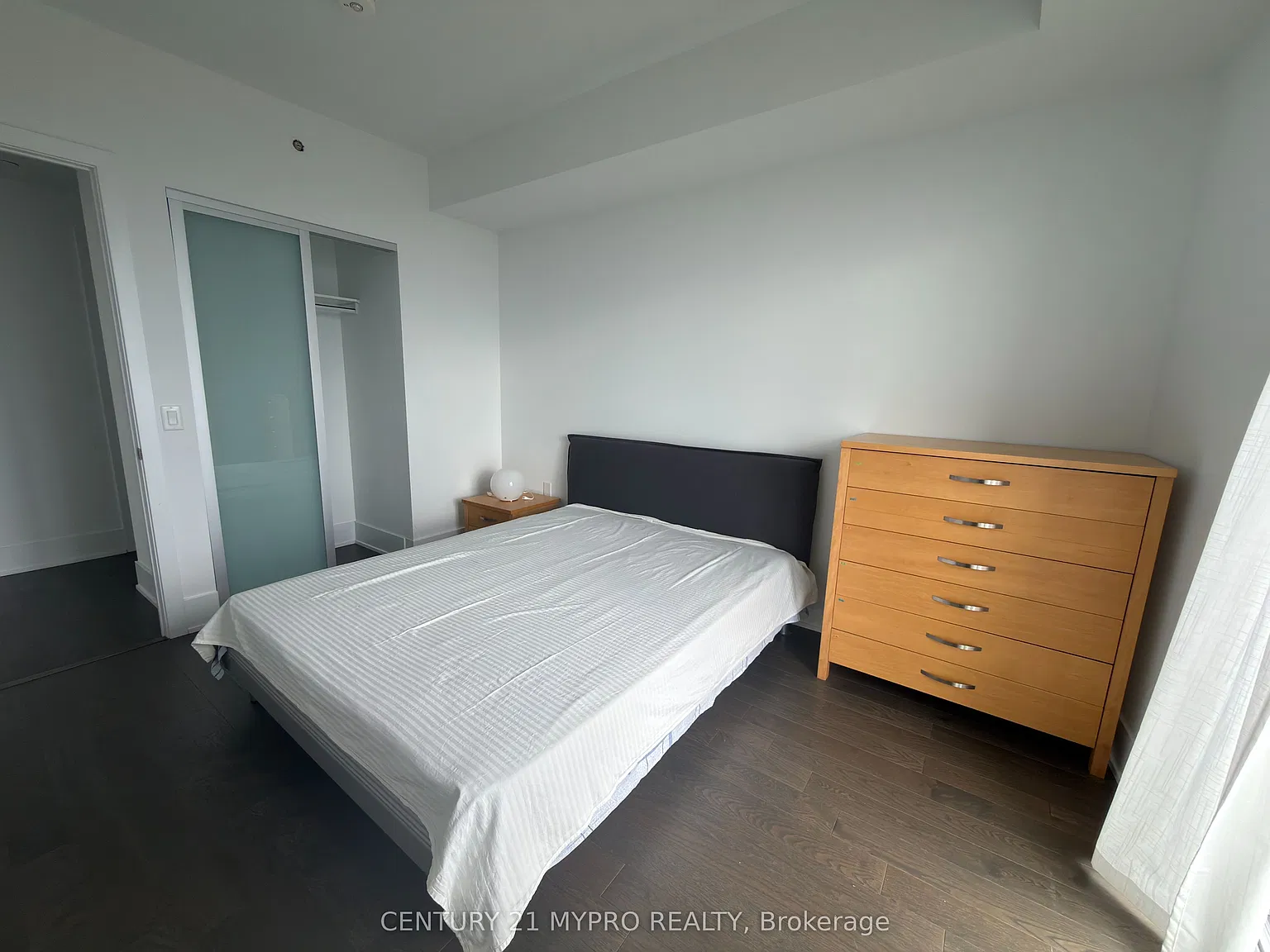 2 bed, $3,500 — Photo 4