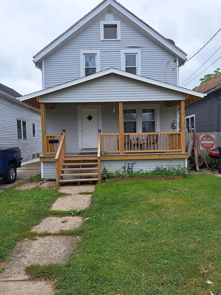 49 Fennimore Ave photo 1