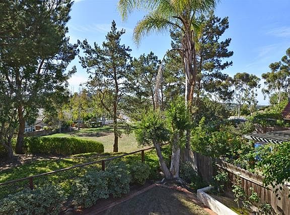 5th image of 1307 Cambridge Ct
