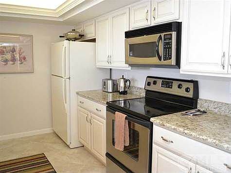 5th image of 1616 Ocean Dr APT 502