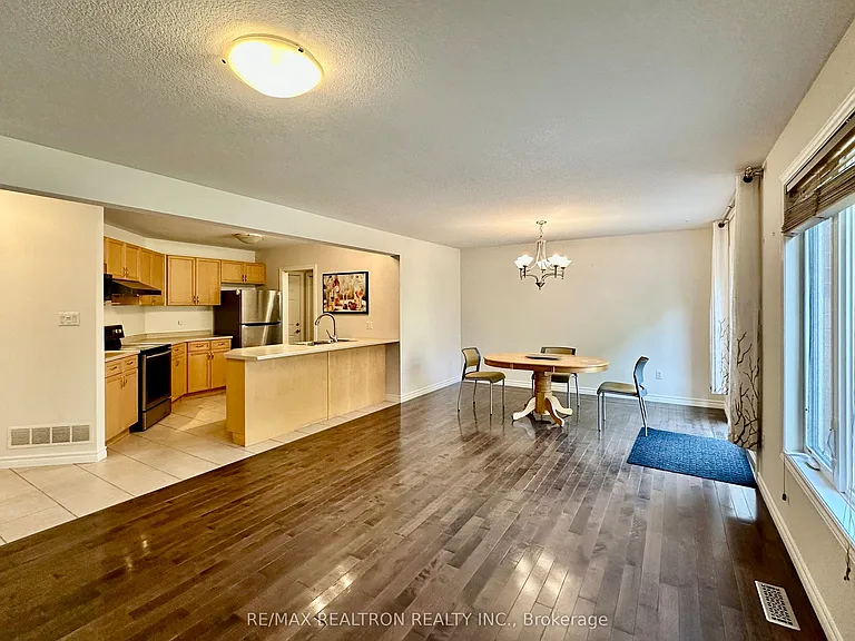 400 Skyline Ave #37 — Photo 5