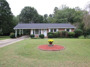 123 Crestland Dr, Kernersville, NC 27284