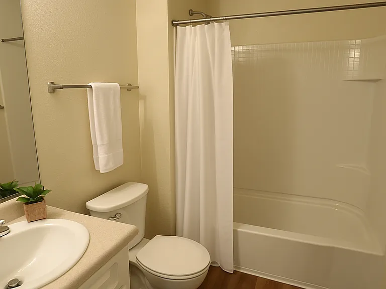Emerald Pointe — Photo 13