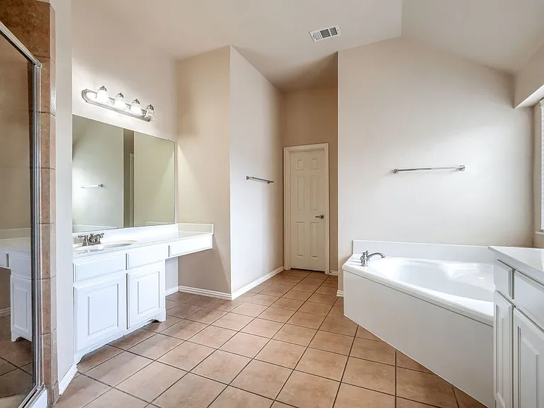 13955 Mill Town Dr — Photo 23
