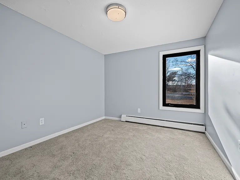 130 Silver Ln #2 — Photo 7