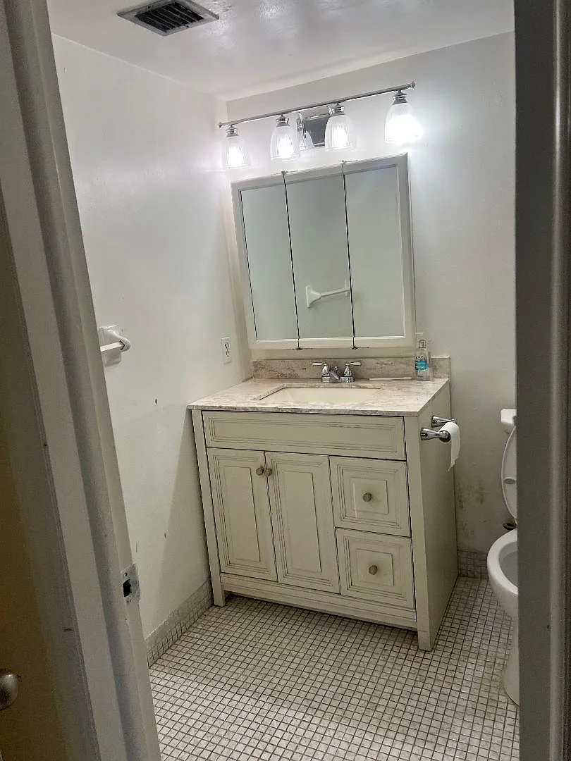 2 bed, 2.0 bath, 960 sqft, $1,750 — Photo 3