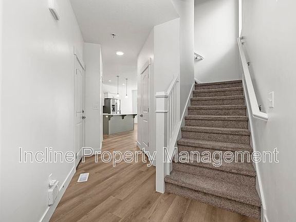 2nd image of 1009 N Ledger Dr