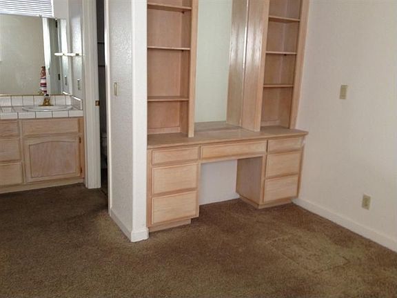 4th image of 3220 United Dr