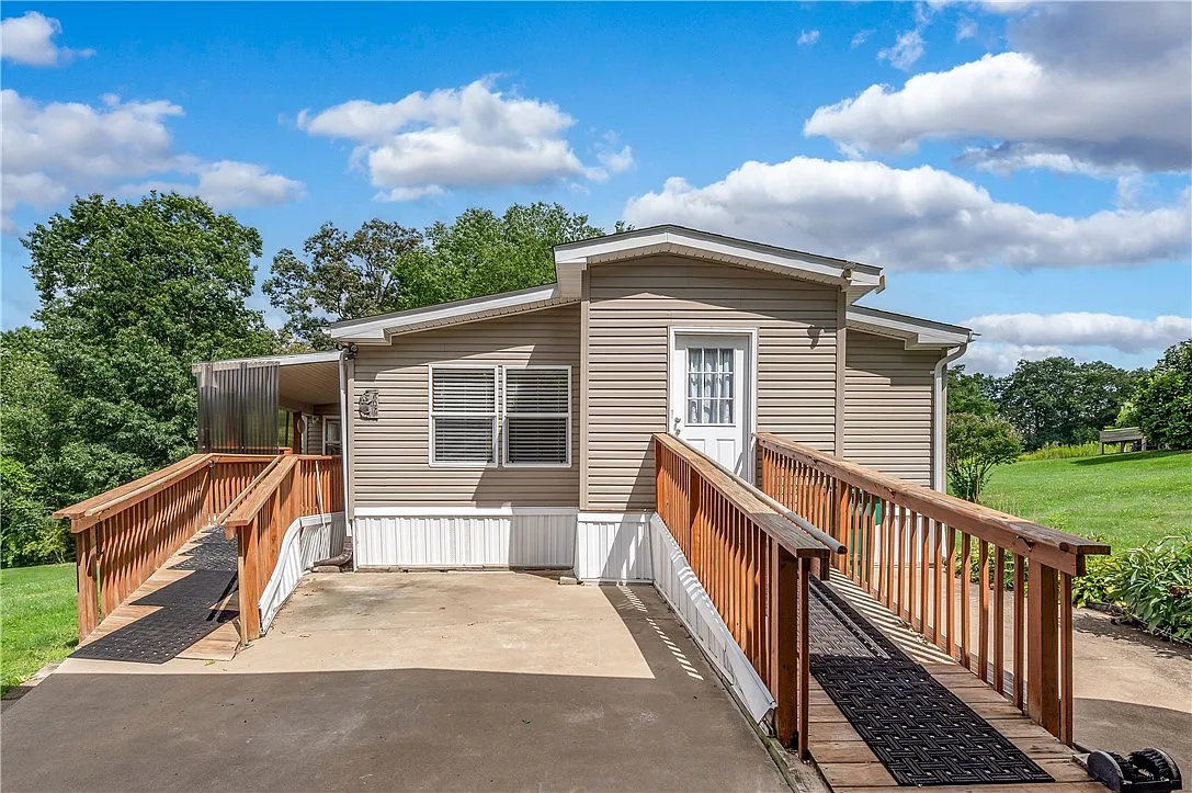 607 Amy Ln photo 1