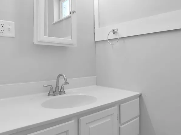 816 Wager St, Columbus, OH 43206