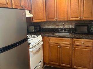 (Undisclosed Address), West Babylon, NY 11704