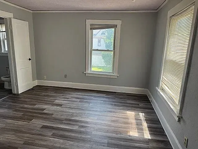 517 Palm St — Photo 3