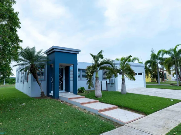 15 Urb Brisas Del Mnr #Ii, Arecibo, PR 00612