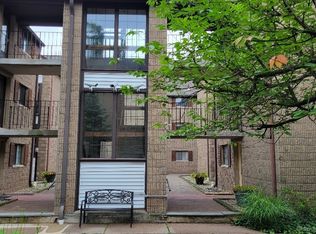 181 Loomis Dr APT 148, West Hartford, CT 06107