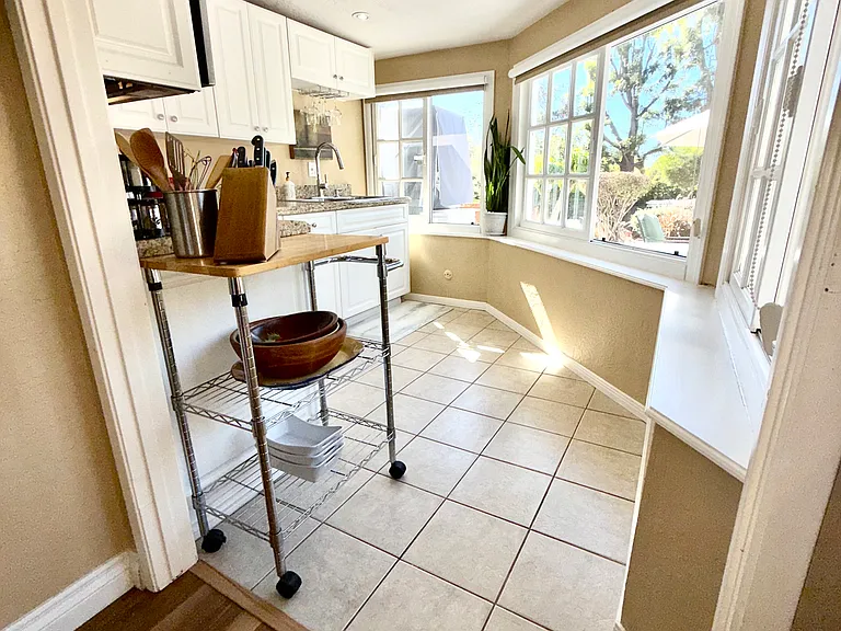 1017 1/2 Valley Crest Dr — Photo 13
