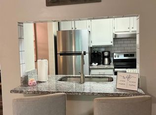 229 Windsor Point Rd APT 6B, Columbia, SC 29223