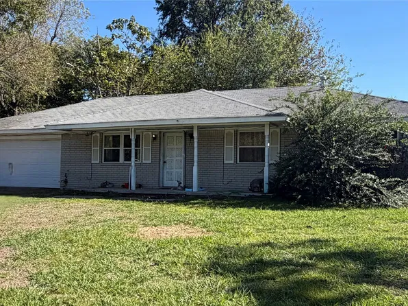 811 S Madison Ave, Wagoner, OK 74467