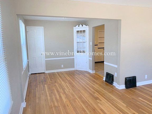3rd image of 1136 Kilgore Dr