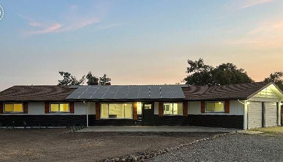 2nd image of 33583 Road 220