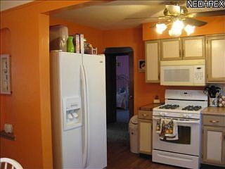 4th image of 8116 Wainstead Dr
