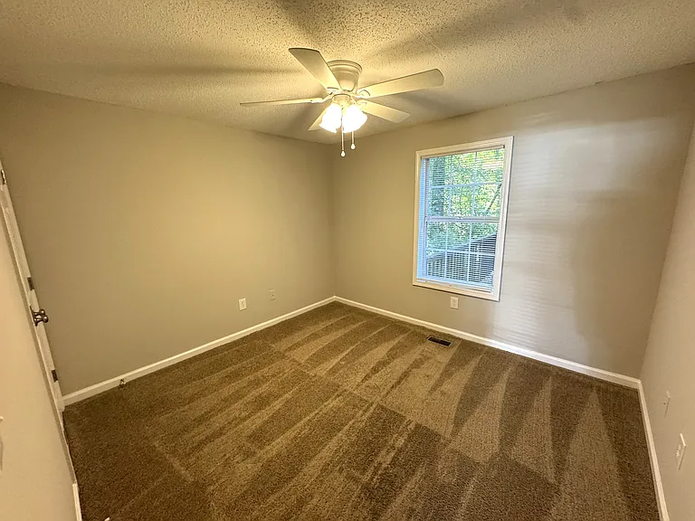 Pineview Townhomes — Photo 11