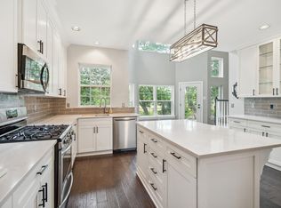 1002 Walnut Hill Cir, Phoenixville, PA 19460