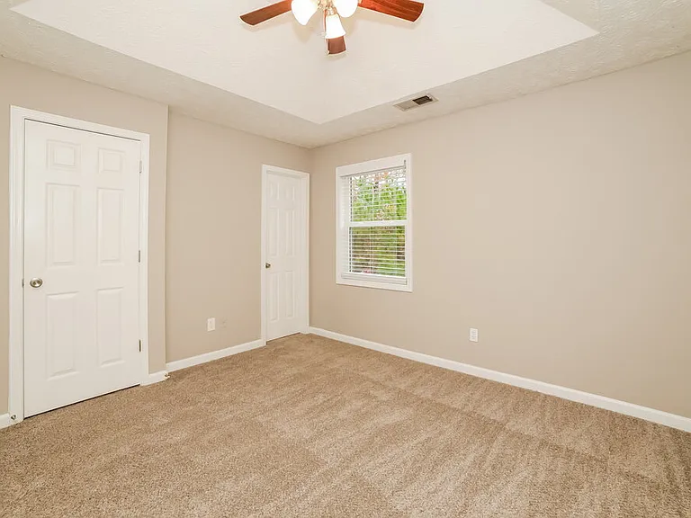 1118 Marina Ln — Photo 9