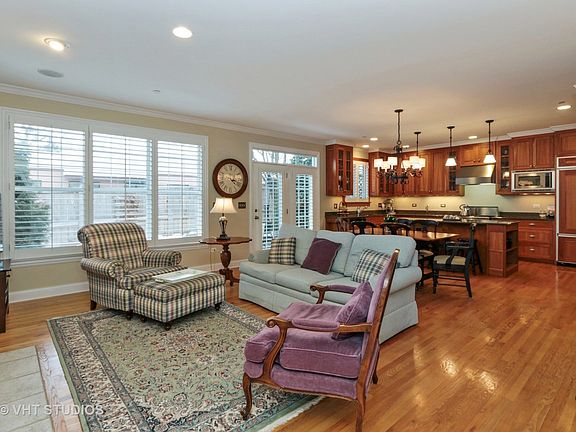 5th image of 121 5th St #121