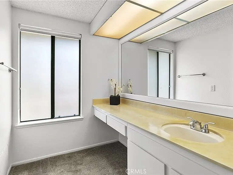 6516 E Camino Vis #1 — Photo 12