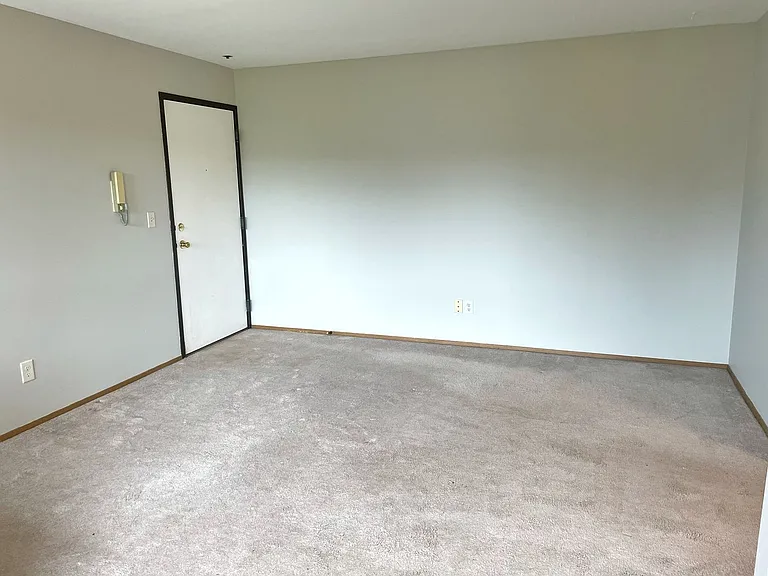 1538 Jr 51st Llc — Photo 9