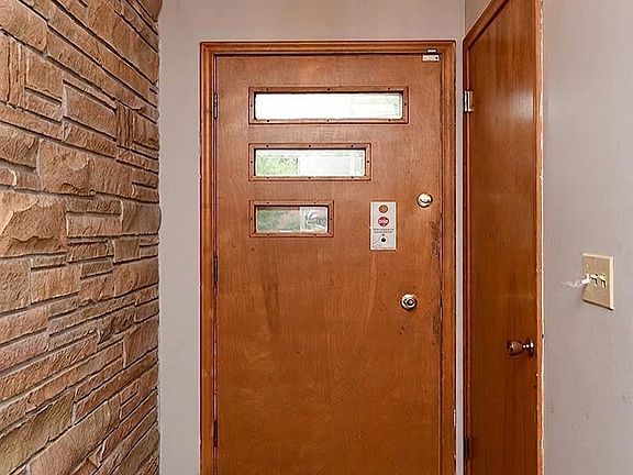 4th image of 5522 N 78th St