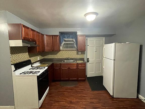 2nd image of 2451 Wilson Ave #B