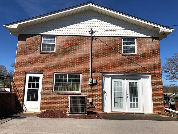 2nd image of 506 Westbury Dr