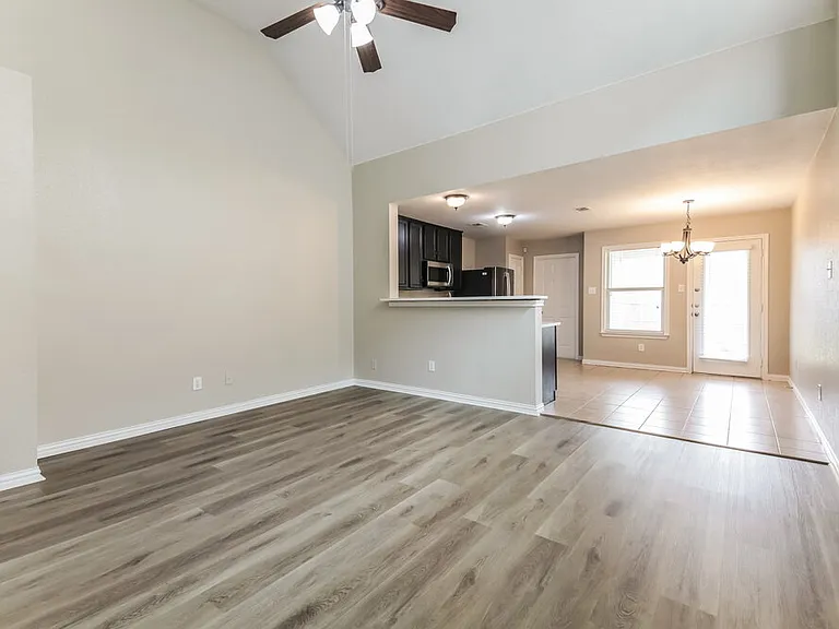9016 Stewart St — Photo 4