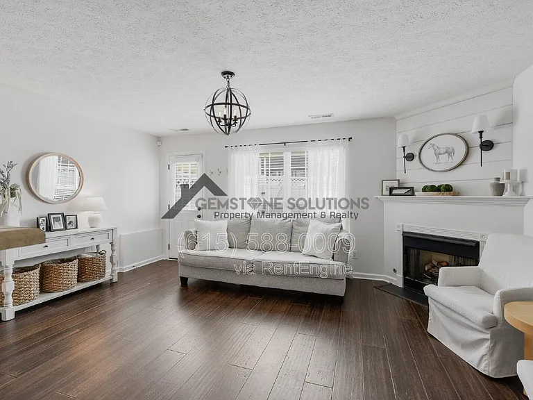 7111 Lenox Village Dr — Photo 13