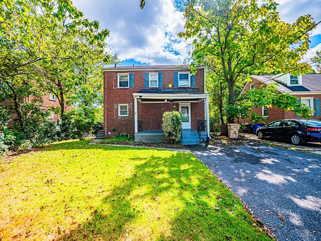 8411 Potomac Ave — Photo 1