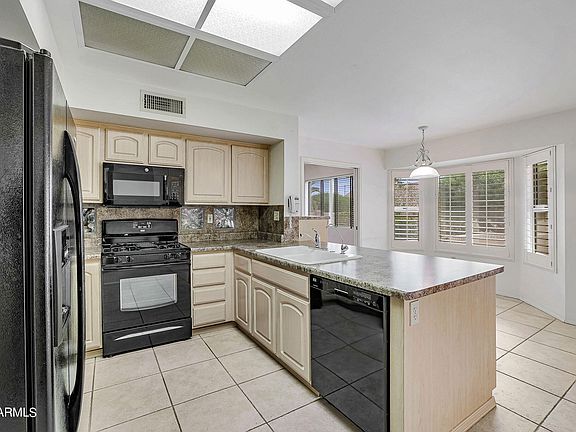 3rd image of 14409 W Greystone Dr