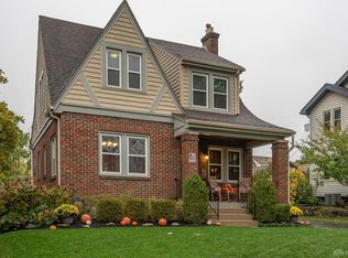 116 Dell Park Ave, Oakwood, OH 45419