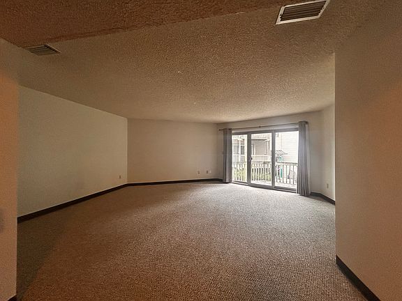 3rd image of 265 Haywood Dr #265