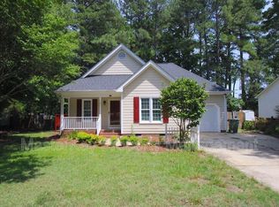 701 Senter View Dr, Fuquay Varina, NC 27526