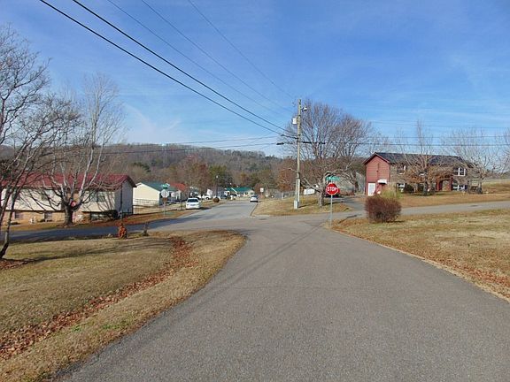4th image of 3055 Ginger Circle Dr SE