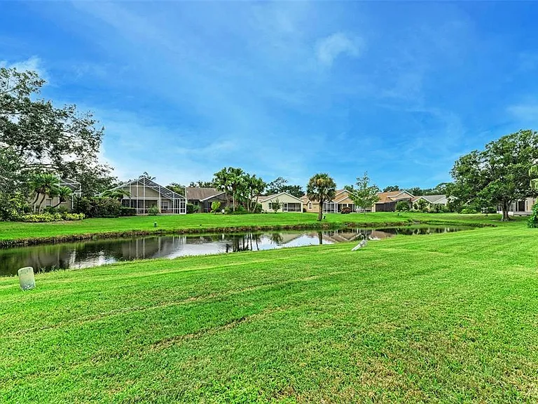 4936 Linsey Ct — Photo 35