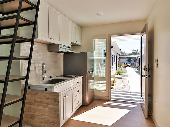 3rd image of 5072 Madison Ave Unit 3