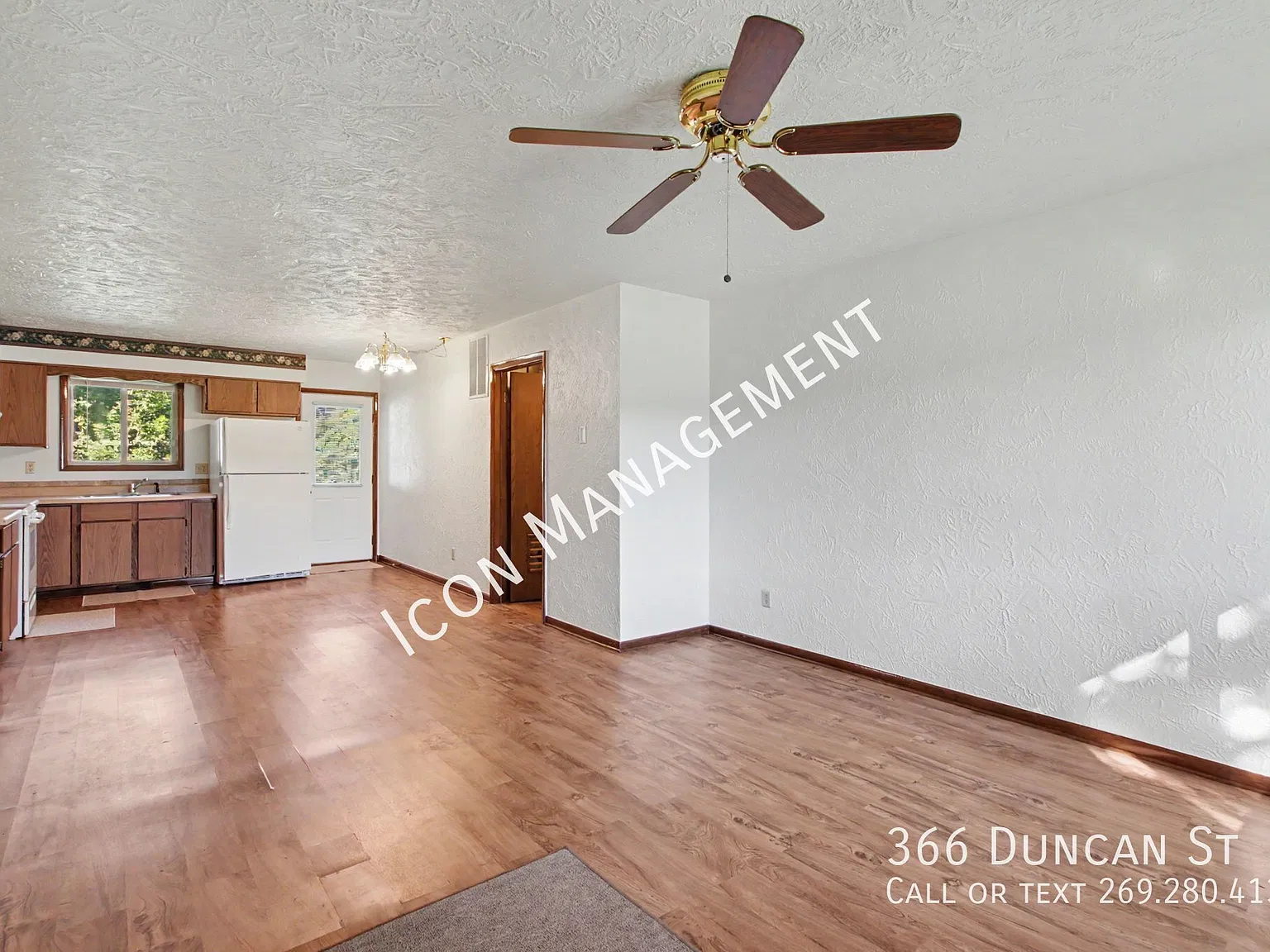 Schoolcraft duplex — Photo 3