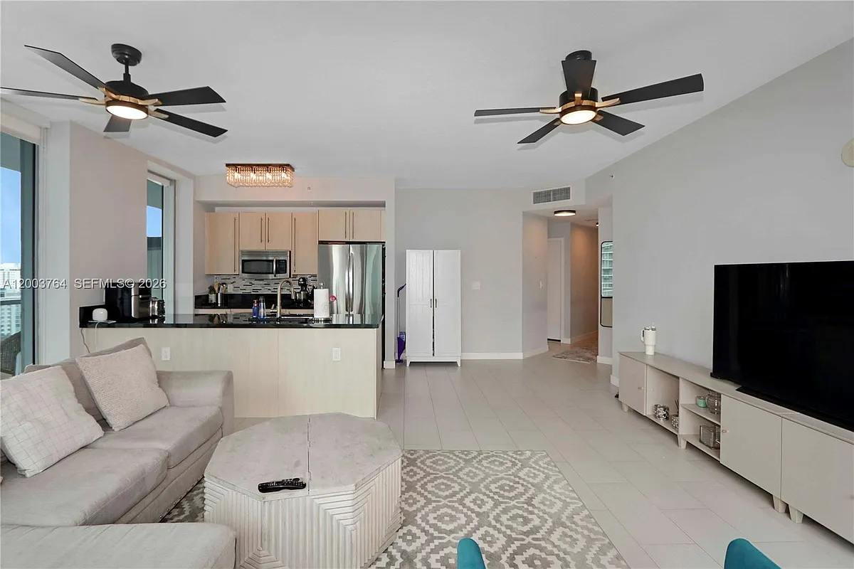 Photo 2 of 44 - 79 SW 12th St #2106 - Miami, FL Building Photo - 79 SW 12th St #2106