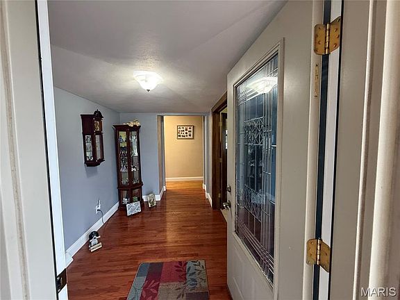4th image of 2304 Fontaine Dr