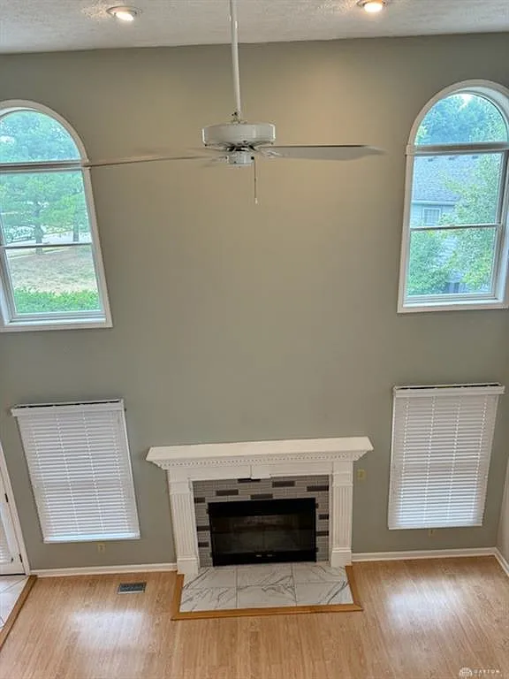 4 bed, 2.5 bath, 2530 sqft, $2,995 — Photo 4